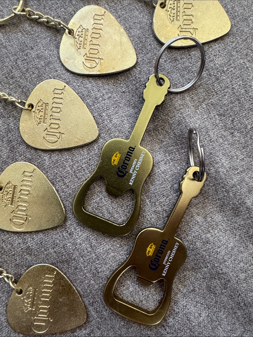 Kenny Chesney Corona Gold Guitar Bottle Opener Keychain Set